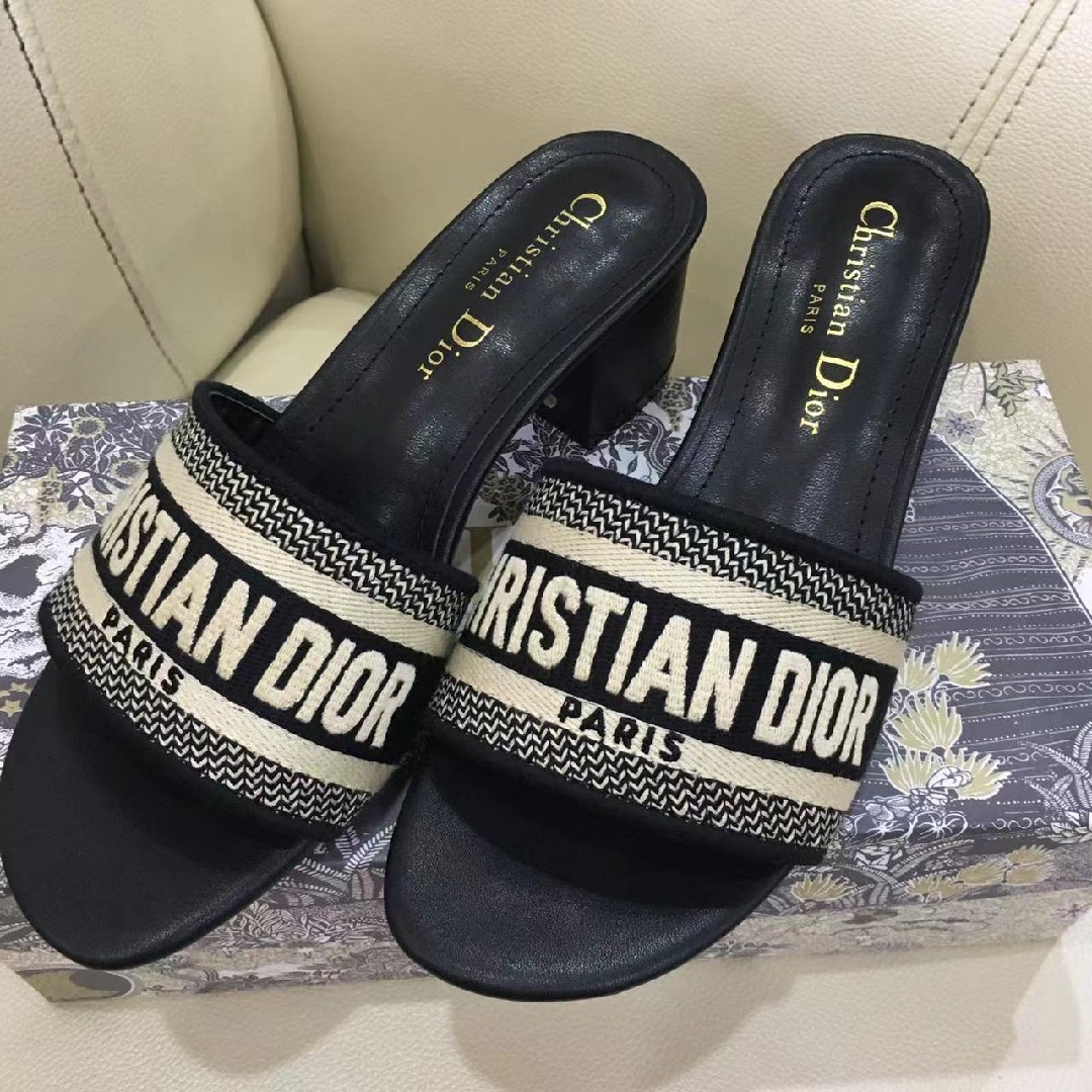 Dior - 大人気【ディオール】◎サンダル-4の通販 by yo-yo's shop Dior - 大人気【ディオール】◎サンダル-4の通販 by yo-yo's shop