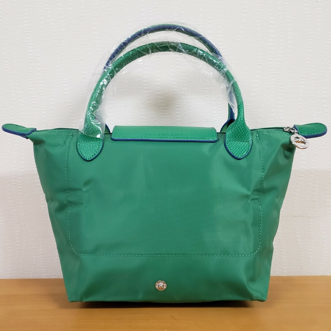 LONGCHAMP(ロンシャン)の【新品】ロンシャン ル プレアージュ バンドバッグ Sサイズ グリーン レディースのバッグ(ハンドバッグ)の商品写真