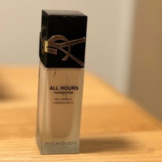 Yves Saint Laurent - 最終お値下げ YSL オールアワーズ　リキッド　LC3