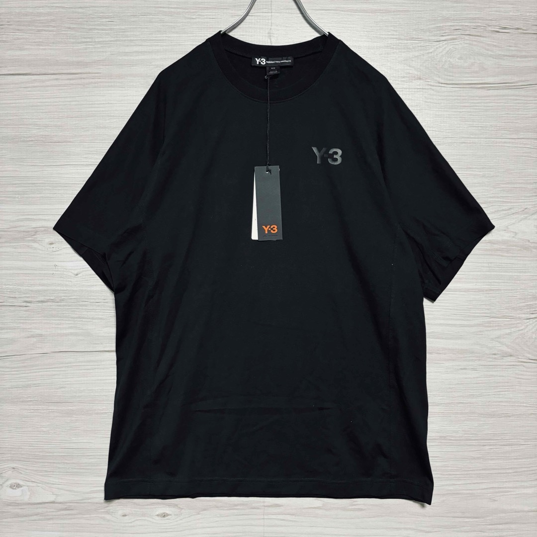 Y-3(ワイスリー)の【希少デザイン】Y-3 ワイスリー Tシャツ バックプリント ワンポイントロゴ メンズのトップス(Tシャツ/カットソー(半袖/袖なし))の商品写真