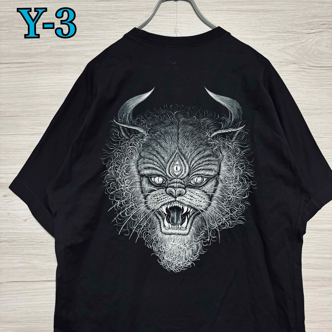 Y-3(ワイスリー)の【希少デザイン】Y-3 ワイスリー Tシャツ バックプリント ワンポイントロゴ メンズのトップス(Tシャツ/カットソー(半袖/袖なし))の商品写真