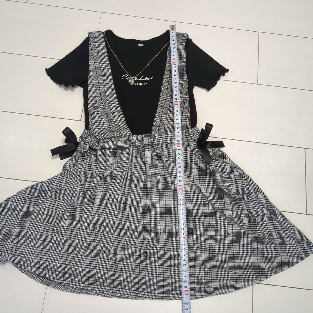 キッズ　ワンピース　ネックレス付 キッズ/ベビー/マタニティのキッズ服女の子用(90cm~)(ワンピース)の商品写真