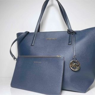 マイケルコース(Michael Kors)の美品 マイケルコース トートバッグ ネイビー ゴールド インナーバッグ A4可(トートバッグ)