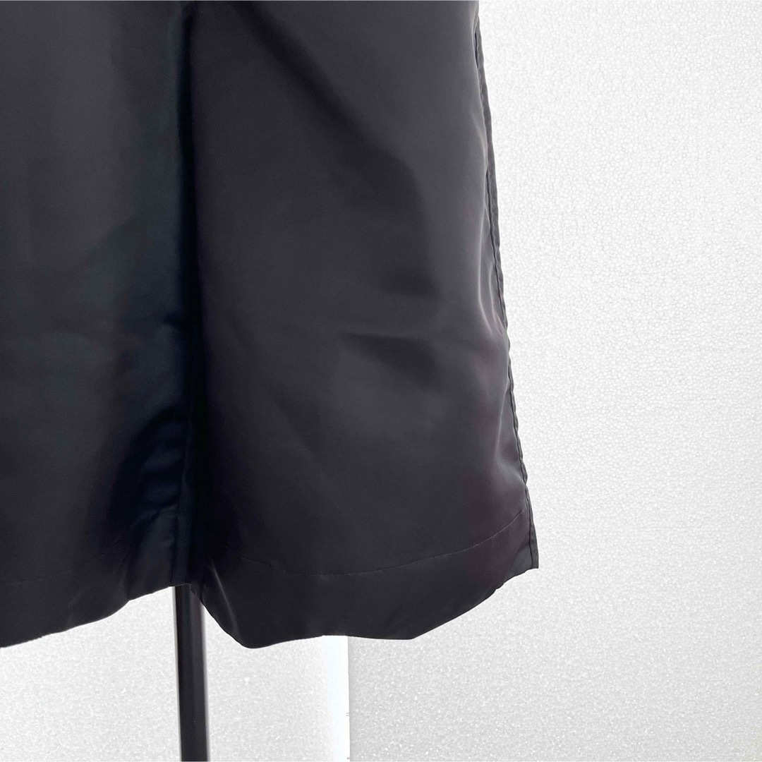 GANNI ガニー　ロゴ入り シェルショートパンツ　L(40)サイズ　ブラック レディースのパンツ(カジュアルパンツ)の商品写真