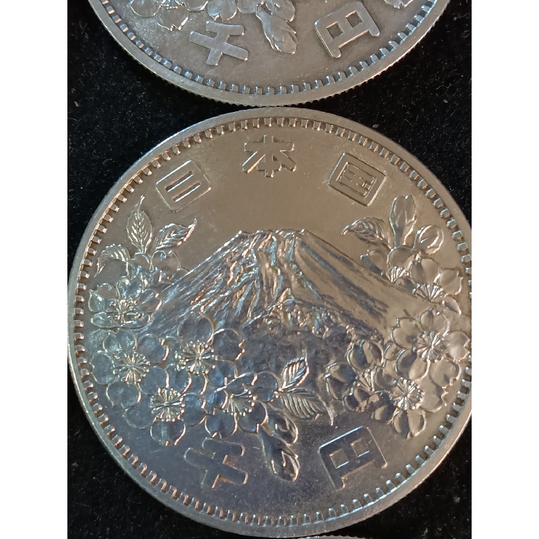 銀貨　東京オリンピック1.000円銀貨　silver925　銀貨状態綺麗20枚 エンタメ/ホビーの美術品/アンティーク(金属工芸)の商品写真