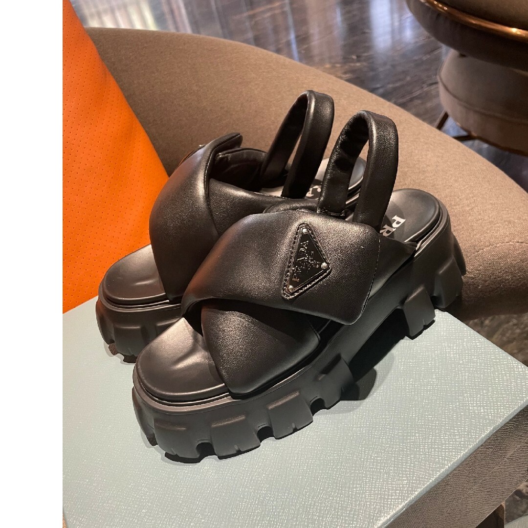 PRADA - 綺麗 <プラダ> ☆サンダル-01の通販 by 🦋𝐋𝐮𝐜𝐤𝐲's shop PRADA - 綺麗 <プラダ> ☆サンダル-01の通販 by 🦋𝐋𝐮𝐜𝐤𝐲's shop
