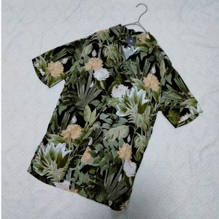 【H＆Ｍ】メンズ　アロハシャツ 花柄　連 ボタニカル　半袖シャツ　S(Tシャツ/カットソー(半袖/袖なし))