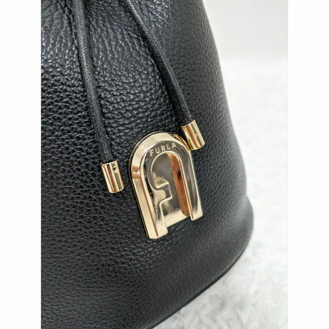 Furla(フルラ)の美品✨フルラ ショルダーバッグ 2way アーチロゴ 黒 現行バケット BAIA レディースのバッグ(ショルダーバッグ)の商品写真