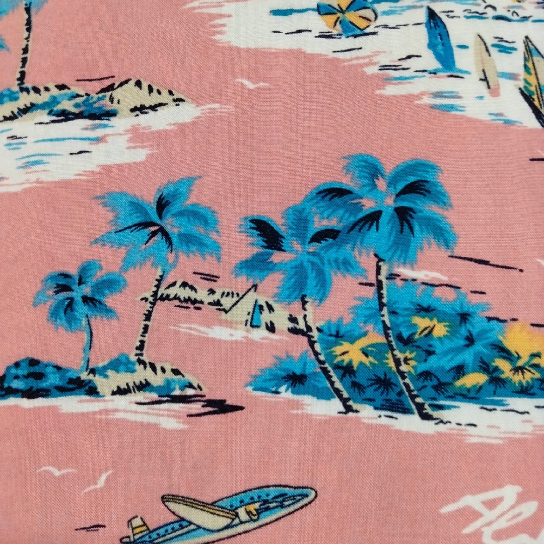 【アロハシャツ】レディース　Commortage ヤシの木　ピンク系　LLサイズ レディースのトップス(シャツ/ブラウス(半袖/袖なし))の商品写真