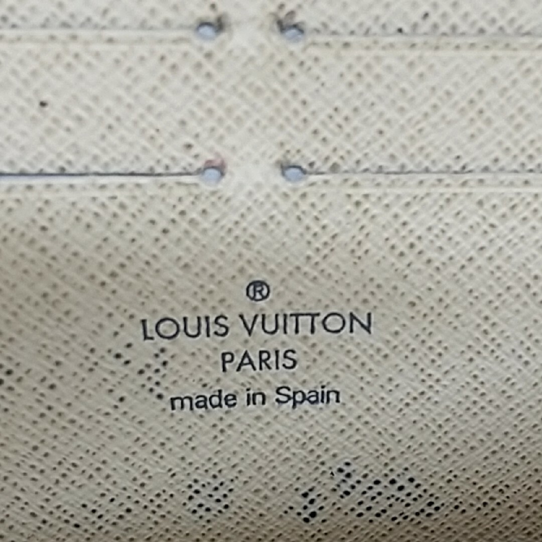 LOUIS VUITTON(ルイヴィトン)の【良品】ルイヴィトン ダミエ　アズール　ジッピー　ウォレット　長財布　ホワイト レディースのファッション小物(財布)の商品写真