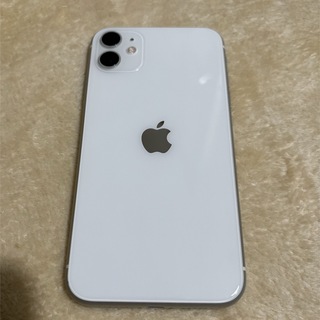 アイフォーン(iPhone)のApple iPhone11 64GB SIMロック KDDI au ホワイト(スマートフォン本体)