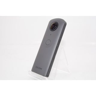 【外観特上級】RICOH THETA V メタリックグレー 360度カメラ 手ブレ補正機能搭載 4K動画 360度空間音声 Android OS搭載で機能拡張に対応 リコーシータ独自の高精度なスティッチング技術で高画質で自然な360度撮影 ビジネスシーンで大活躍 910725(コンパクトデジタルカメラ)