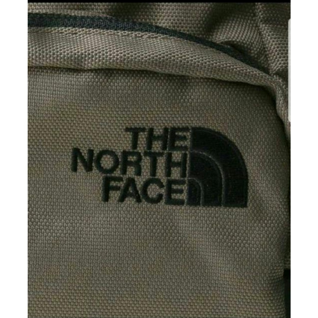 THE NORTH FACE(ザノースフェイス)の新品☆THE NORTH FACE Boulder Mini Shoulder レディースのバッグ(ショルダーバッグ)の商品写真