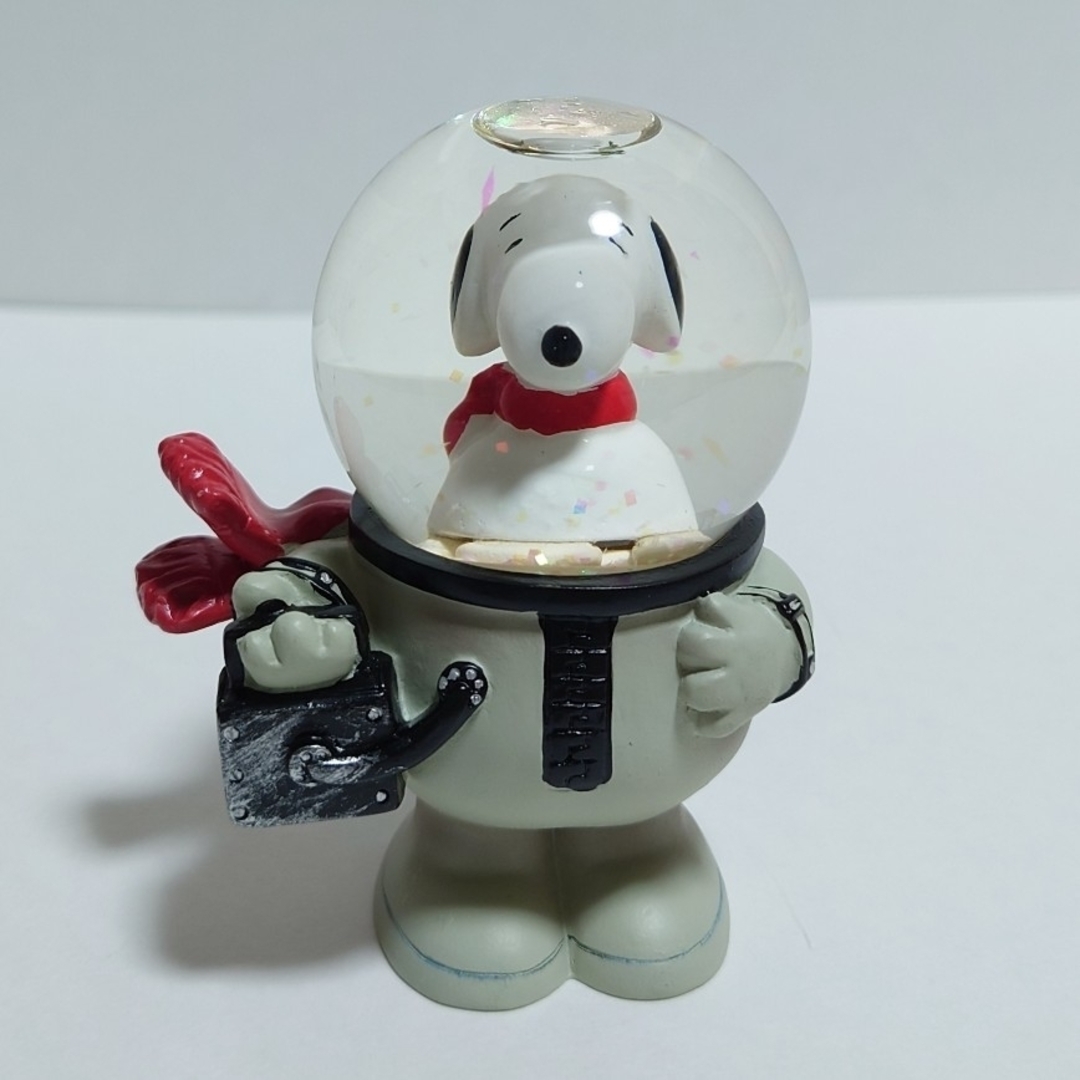 SNOOPY(スヌーピー)のピーナッツ スヌーピー スノードーム アストロノーツスヌーピー スノーグローブ エンタメ/ホビーのおもちゃ/ぬいぐるみ(キャラクターグッズ)の商品写真