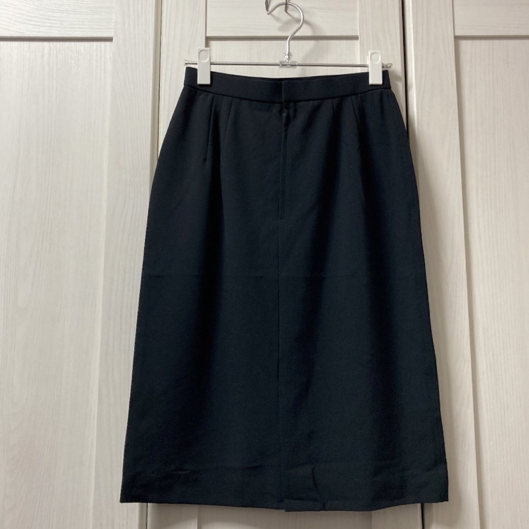 新品 タグ付　タイトスカート レディースのスカート(ひざ丈スカート)の商品写真