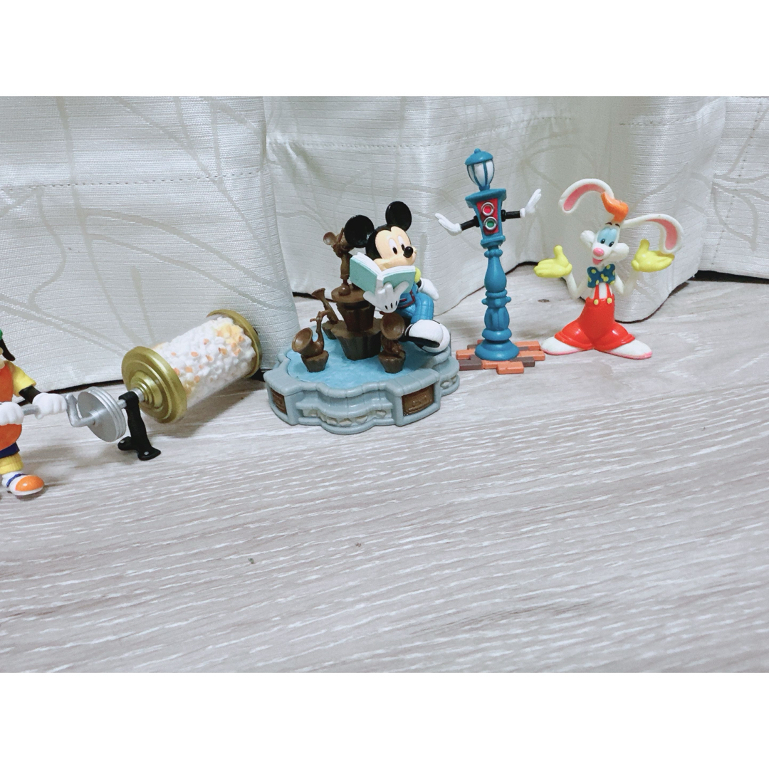 【激レア】toontownフィギュアセット エンタメ/ホビーのおもちゃ/ぬいぐるみ(キャラクターグッズ)の商品写真