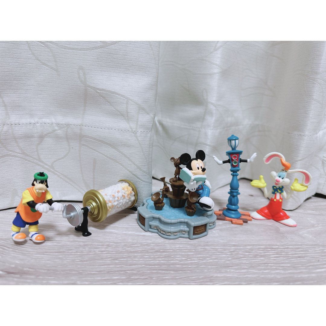 【激レア】toontownフィギュアセット エンタメ/ホビーのおもちゃ/ぬいぐるみ(キャラクターグッズ)の商品写真