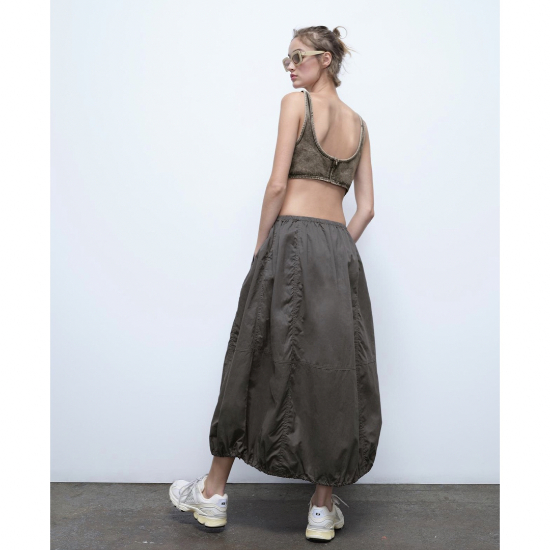 ZARA(ザラ)の【完売品】ZARA バルーンミディスカート　XS　新品タグつき　ダークグレー レディースのスカート(ロングスカート)の商品写真