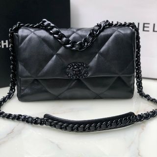 シャネル(CHANEL)の期間限定☆CHANEL シャネル 可愛い ショルダーバッグ(ロングワンピース/マキシワンピース)