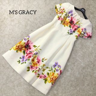 エムズグレイシー(M'S GRACY)のエムズグレイシー ✿ 花柄 ワンピース М ホワイト 半袖 春夏 フォーマル(ひざ丈ワンピース)