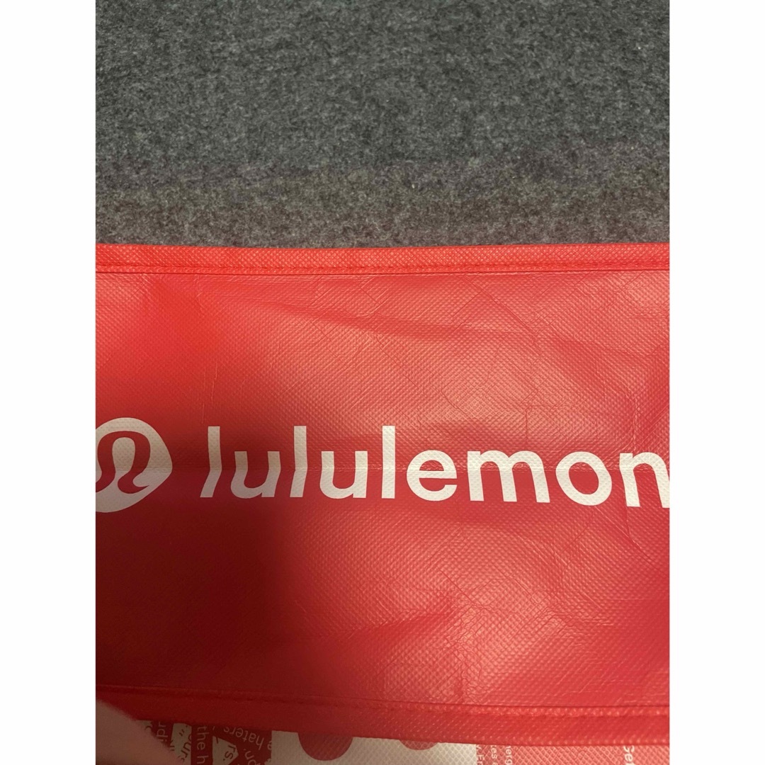 lululemon(ルルレモン)のルルレモン　ショップ袋　送料無料 レディースのバッグ(ショップ袋)の商品写真