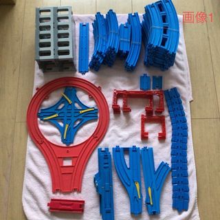 Takara Tomy - プラレール　各種レール、情景パーツ、車両など中古品100点以上まとめ売り