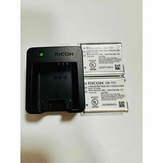 リコー(RICOH)のリコー RICOH DB-110 バッテリー（2個）＋BJ-11（1個）(その他)