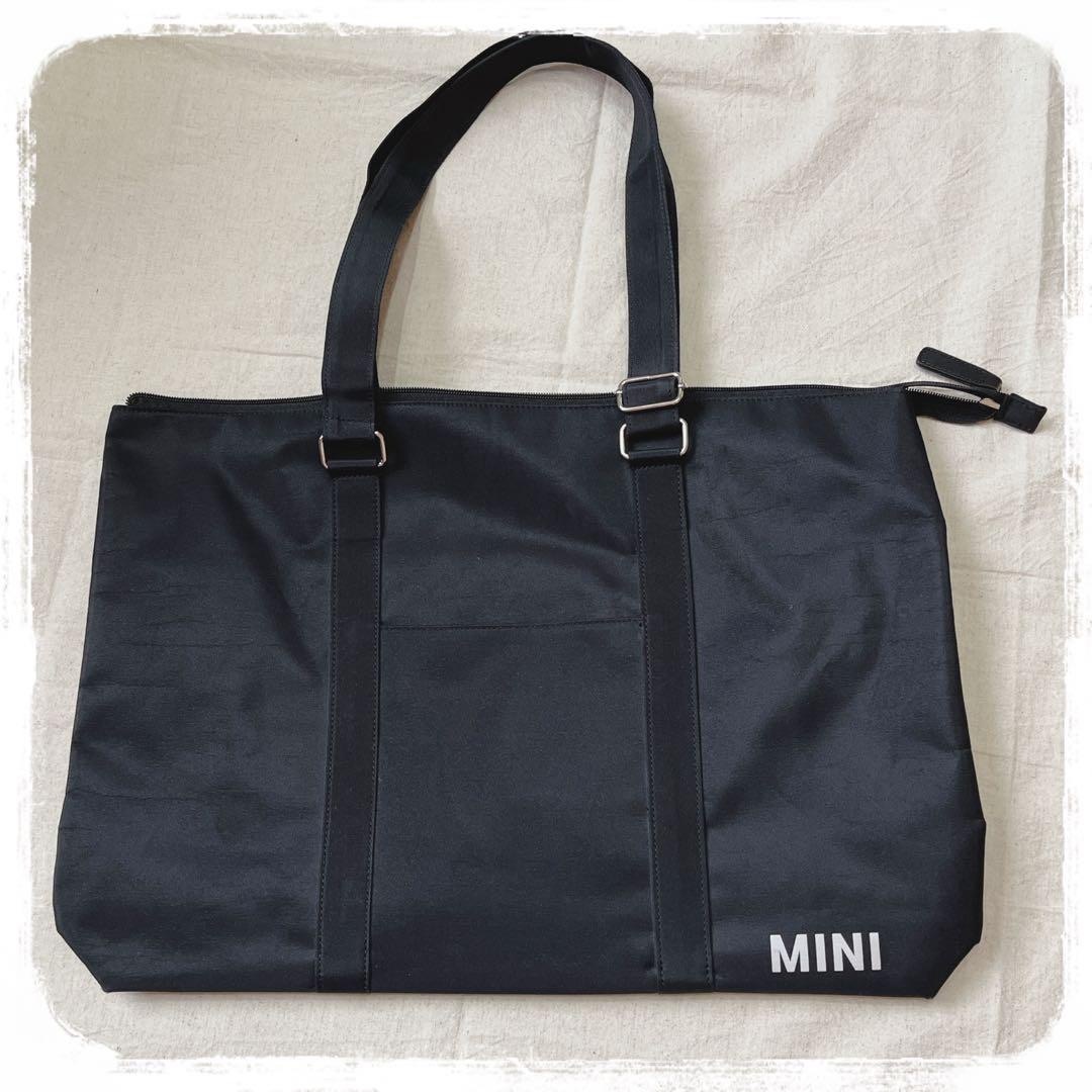 MINI トートバッグ　ブラック　持ち手調節可能　収納たくさん　おしゃれ　クール メンズのバッグ(トートバッグ)の商品写真