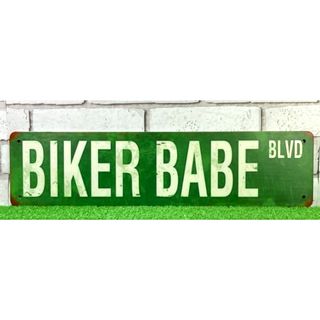 【560番】ストリートサイン　BIKER BABE BLVD ブリキ看板(その他)