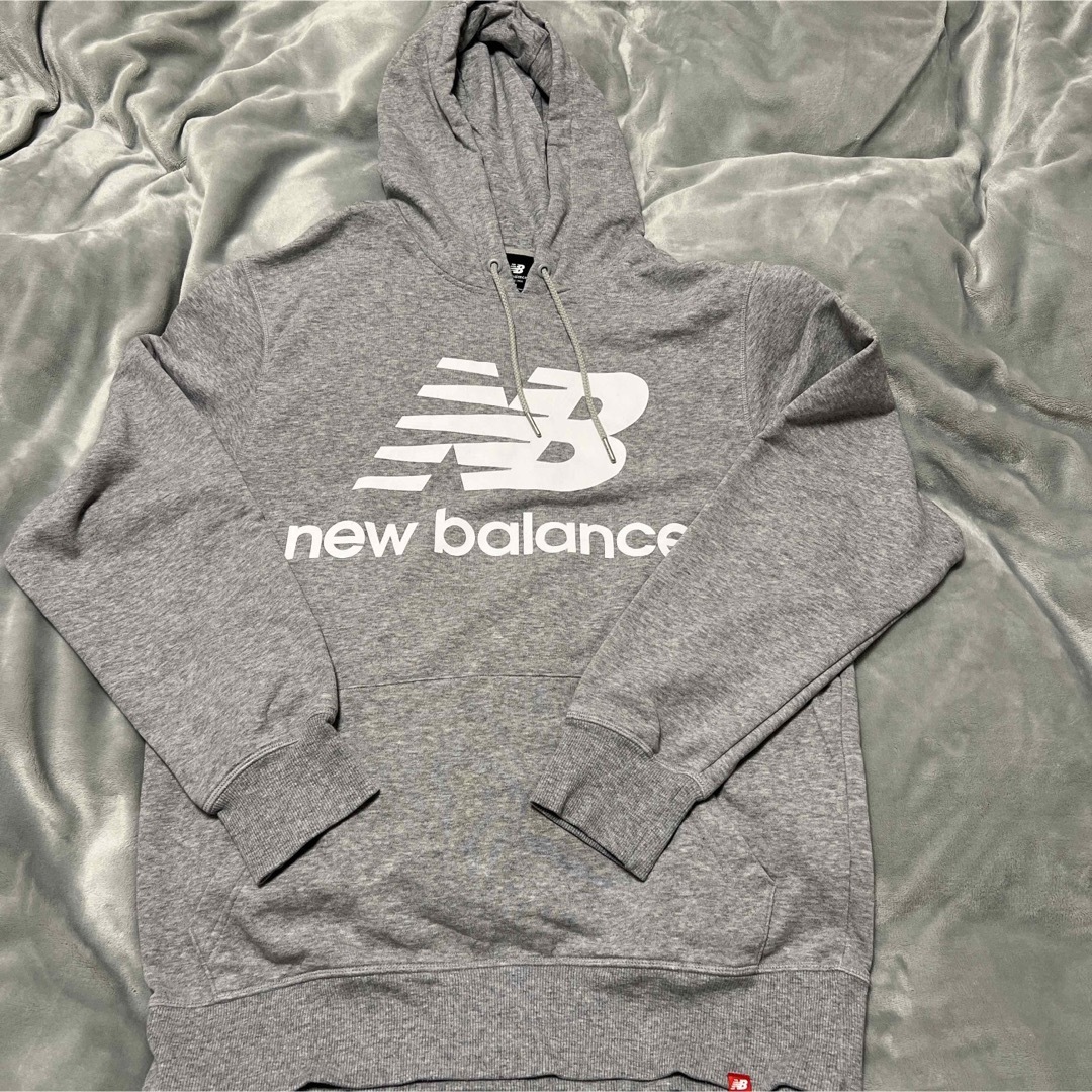 New Balance(ニューバランス)のニューバランス　パーカー　フーディ メンズのトップス(パーカー)の商品写真