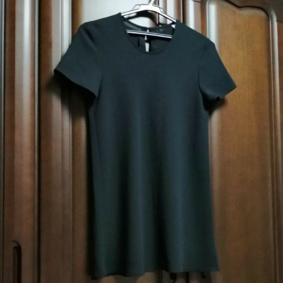 ブラック トップス チュニック 半袖 黑 イギリス 英国サイズ4 M レディースのトップス(シャツ/ブラウス(半袖/袖なし))の商品写真