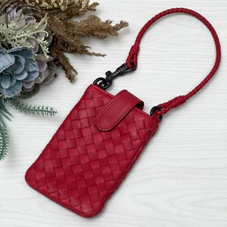 ボッテガヴェネタ(Bottega Veneta)のボッテガヴェネタ イントレチャート レッド フォンホルダー レザー ポーチ(ショルダーバッグ)