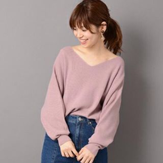 ナチュラルクチュール(natural couture)の美品 natural couture ＰＰふわもち畦Ｖネックプルオーバー ピンク(カットソー(長袖/七分))