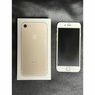 アップル(Apple)の中古品 iPhone 7 Gold 32 GB(iPhoneケース)