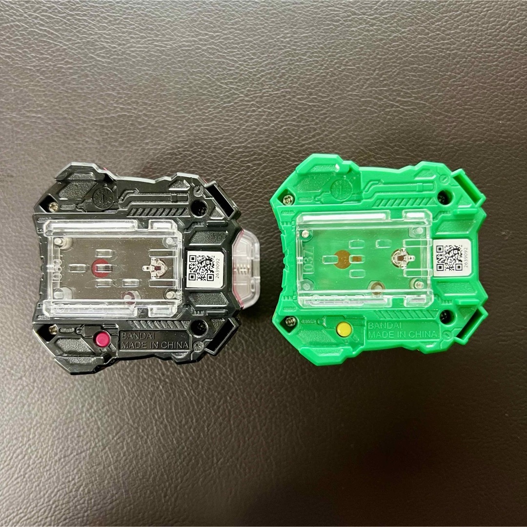 BANDAI(バンダイ)のDXディケイドライバー＆オーズドライバーレイズバックルセット 仮面ライダーギーツ エンタメ/ホビーのおもちゃ/ぬいぐるみ(その他)の商品写真