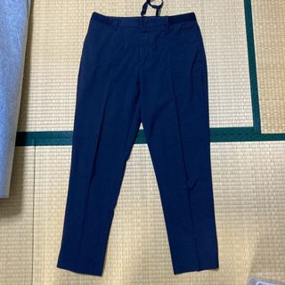 ユニクロ(UNIQLO)のユニクロ　EZYアンクルパンツ（ウールライク・丈長め76cm）Ｌサイズ　ネイビー(スラックス)