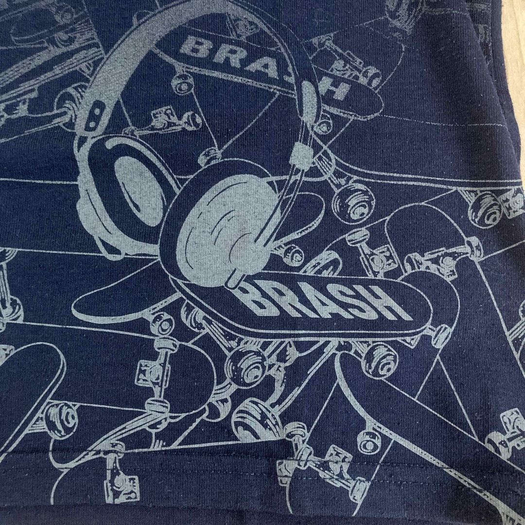 130   ネイビー　スケボー　半袖Ｔシャツ　夏用 キッズ/ベビー/マタニティのキッズ服男の子用(90cm~)(Tシャツ/カットソー)の商品写真