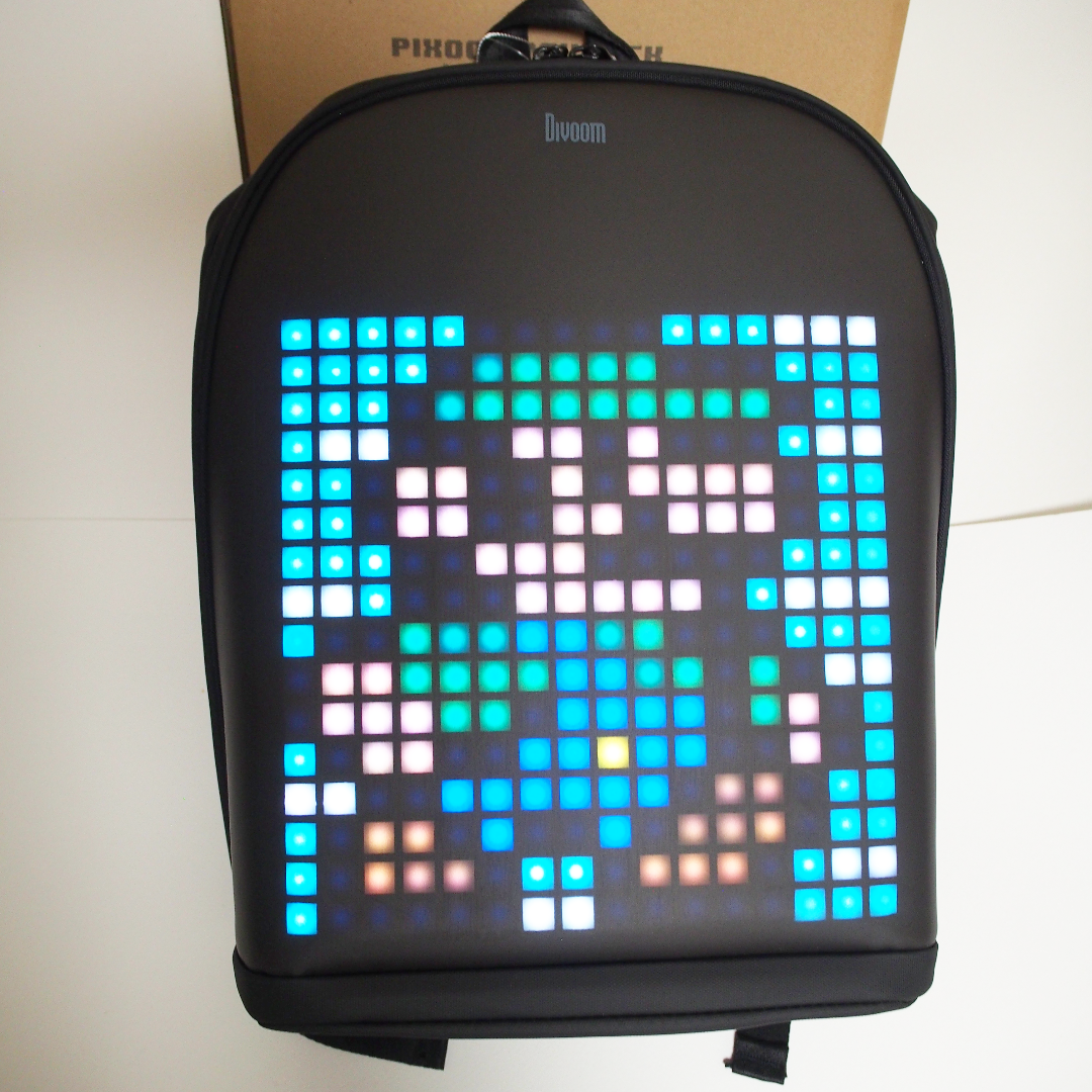 Divoom Pixoo  Backpack ピクセルアートバックパック エンタメ/ホビーのアート用品(その他)の商品写真