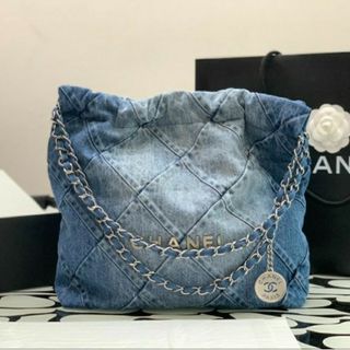 シャネル(CHANEL)の大幅値下げ ♡ CHANEL シャネル ♡チェーンショルダーバック♡可愛い(ロングワンピース/マキシワンピース)