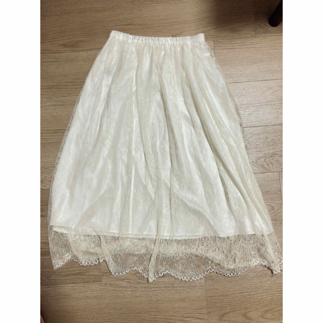 JUSGLITTY(ジャスグリッティー)のJUSGLITTY ホワイト レースロングスカート レディースのスカート(ロングスカート)の商品写真