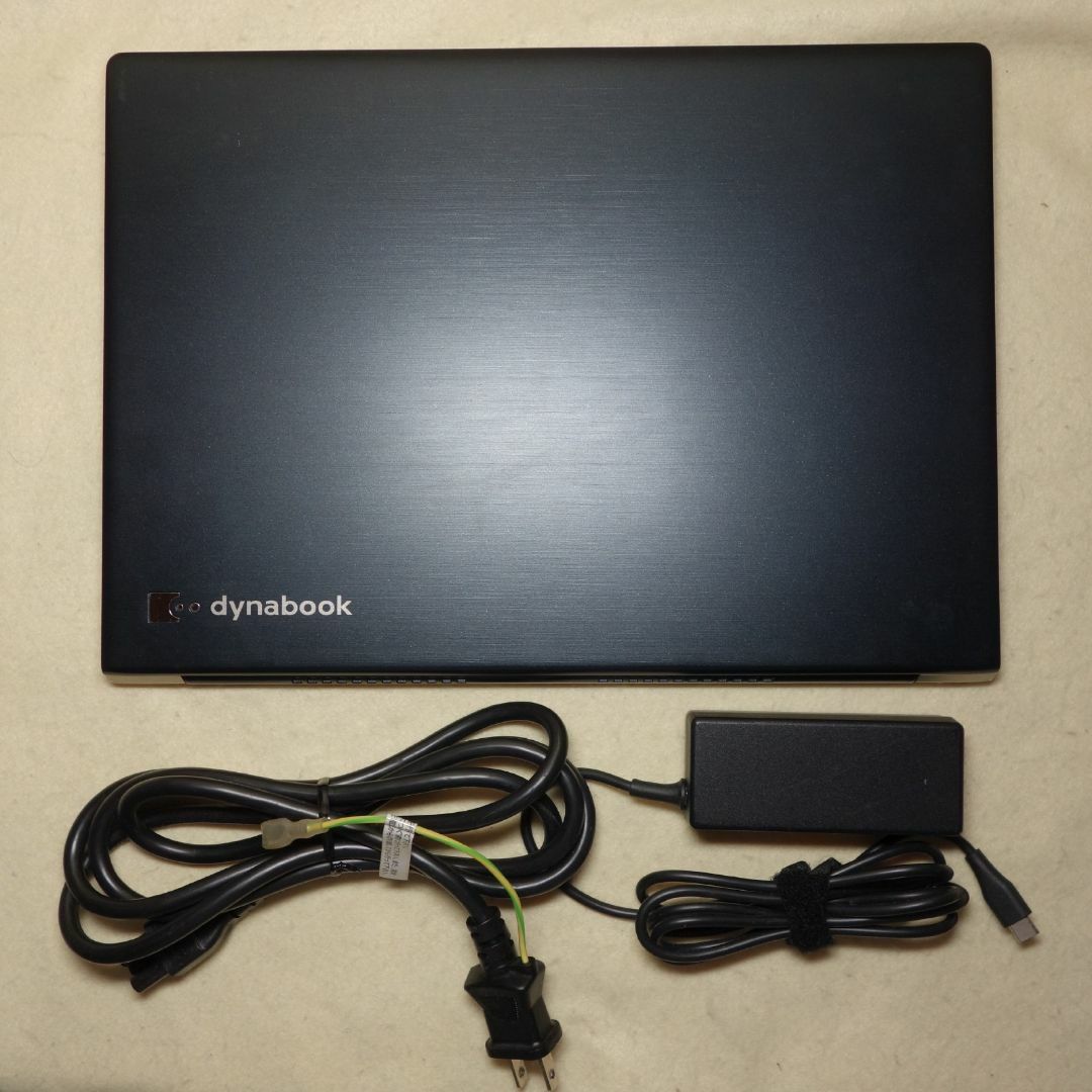 dynabook(ダイナブック)のDynabook U63◆Corei5-8350U/SSD 256/8G/FHD スマホ/家電/カメラのPC/タブレット(ノートPC)の商品写真