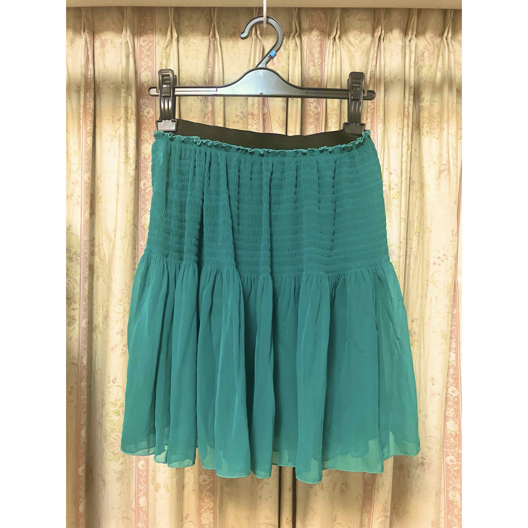 緑のスカート レディースのスカート(ひざ丈スカート)の商品写真