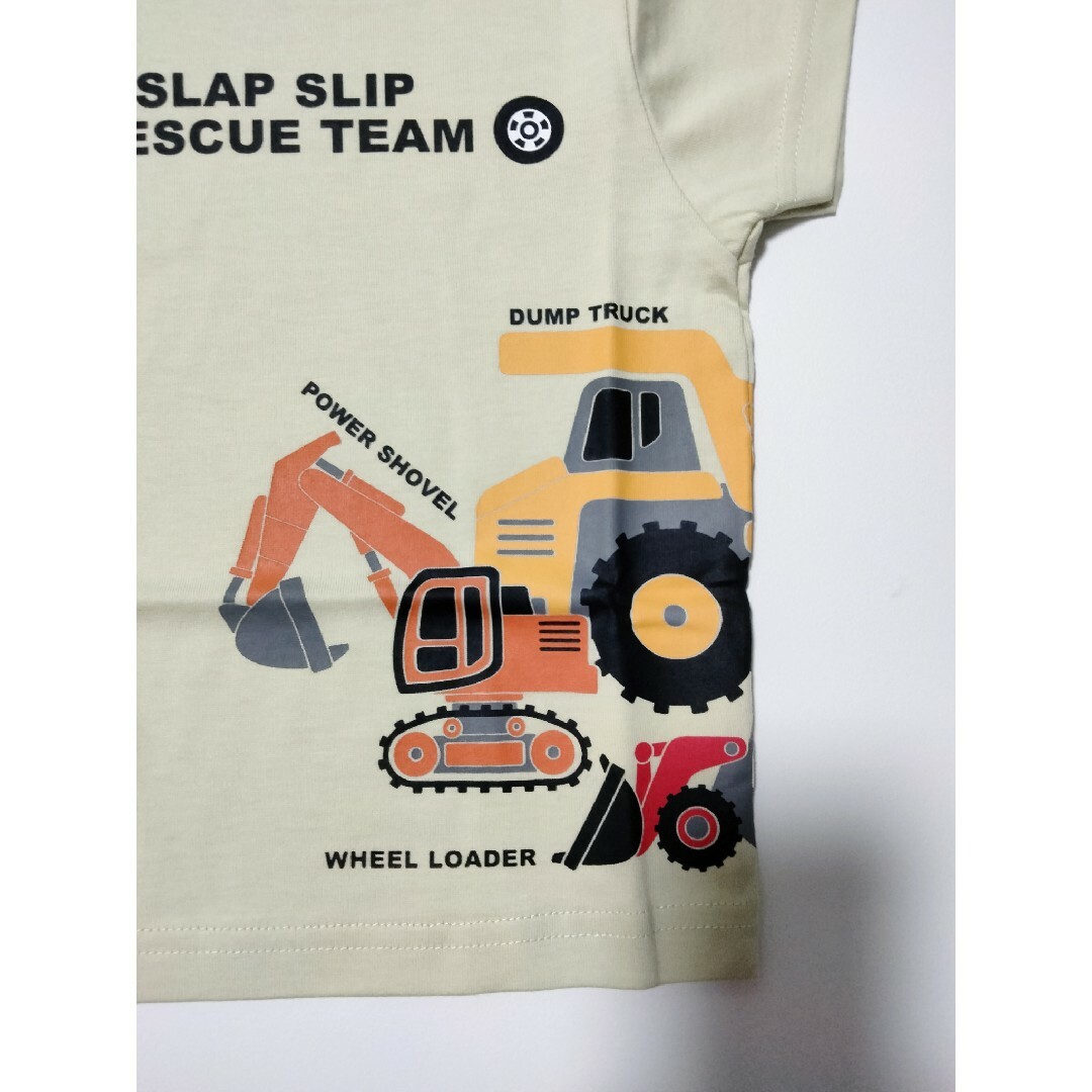 SLAP SLIP(スラップスリップ)の【SLAPSLIP bybebe】新品未使用完売品トミカコラボ はたらく車 80 キッズ/ベビー/マタニティのベビー服(~85cm)(Ｔシャツ)の商品写真