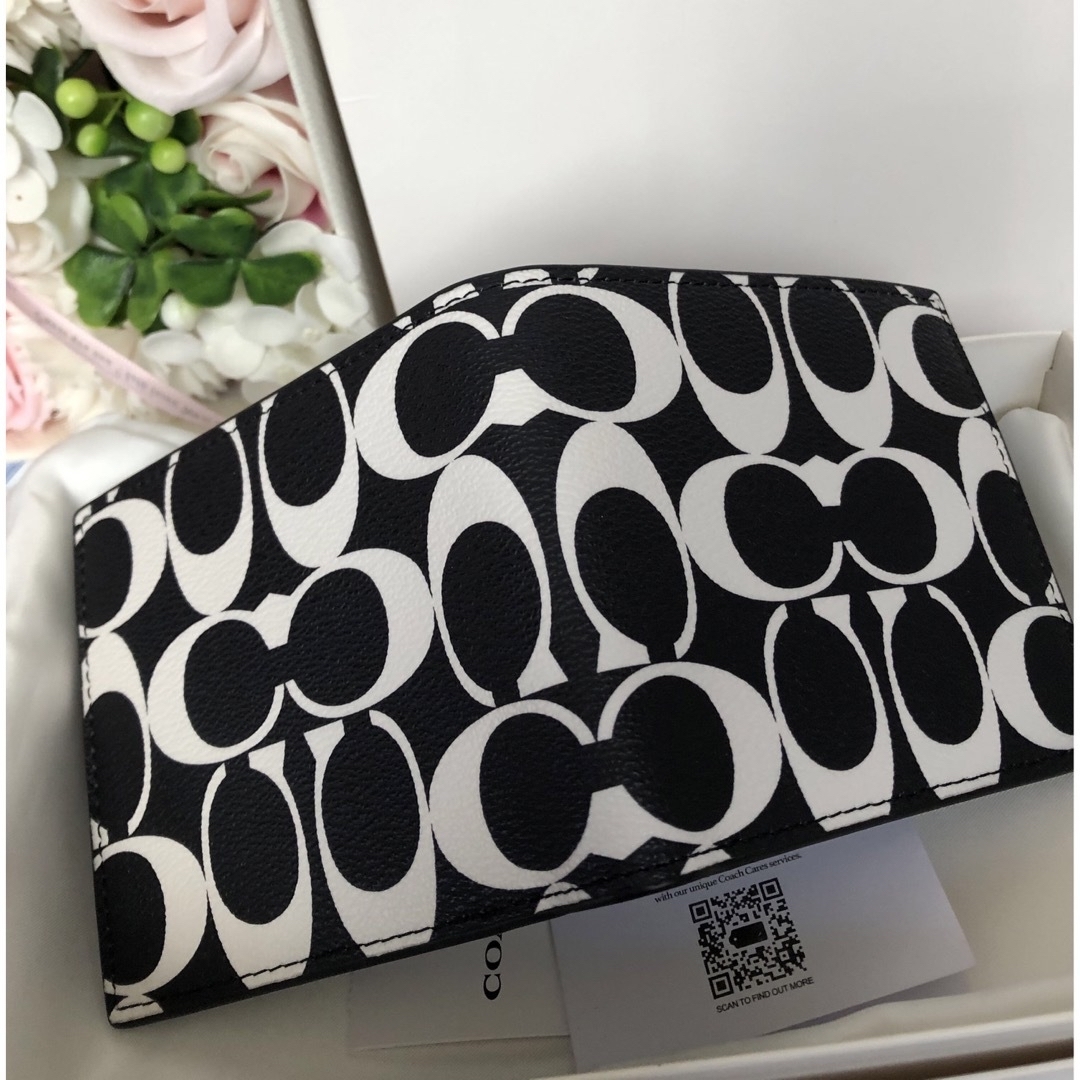 新作 新品未使用COACHコーチ 財布 折り財布メンズ 薄型小銭入れ付き白黒 新作 新品未使用COACHコーチ 財布 折り財布メンズ 薄型小銭入れ付き白黒
