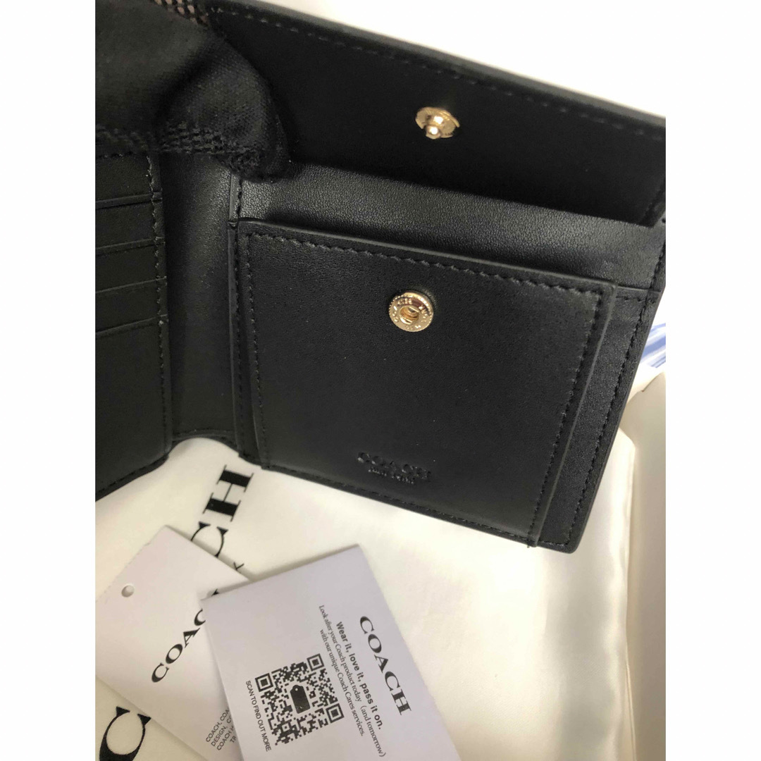 新作 新品未使用COACHコーチ 財布 折り財布メンズ 薄型小銭入れ付き白黒 新作 新品未使用COACHコーチ 財布 折り財布メンズ 薄型小銭入れ付き白黒