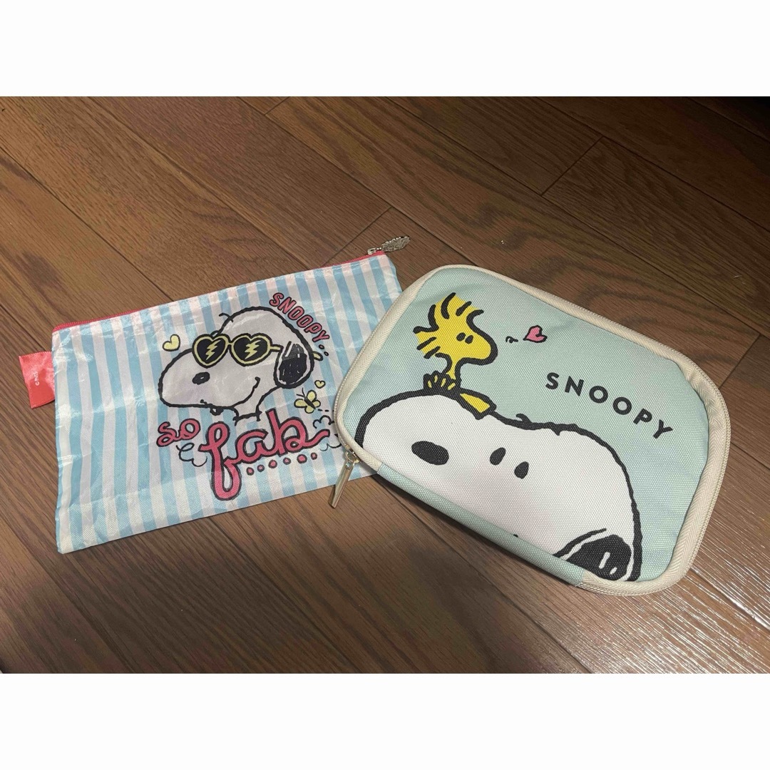 SNOOPY(スヌーピー)のスヌーピー★マルチケース★ポーチ レディースのファッション小物(ポーチ)の商品写真