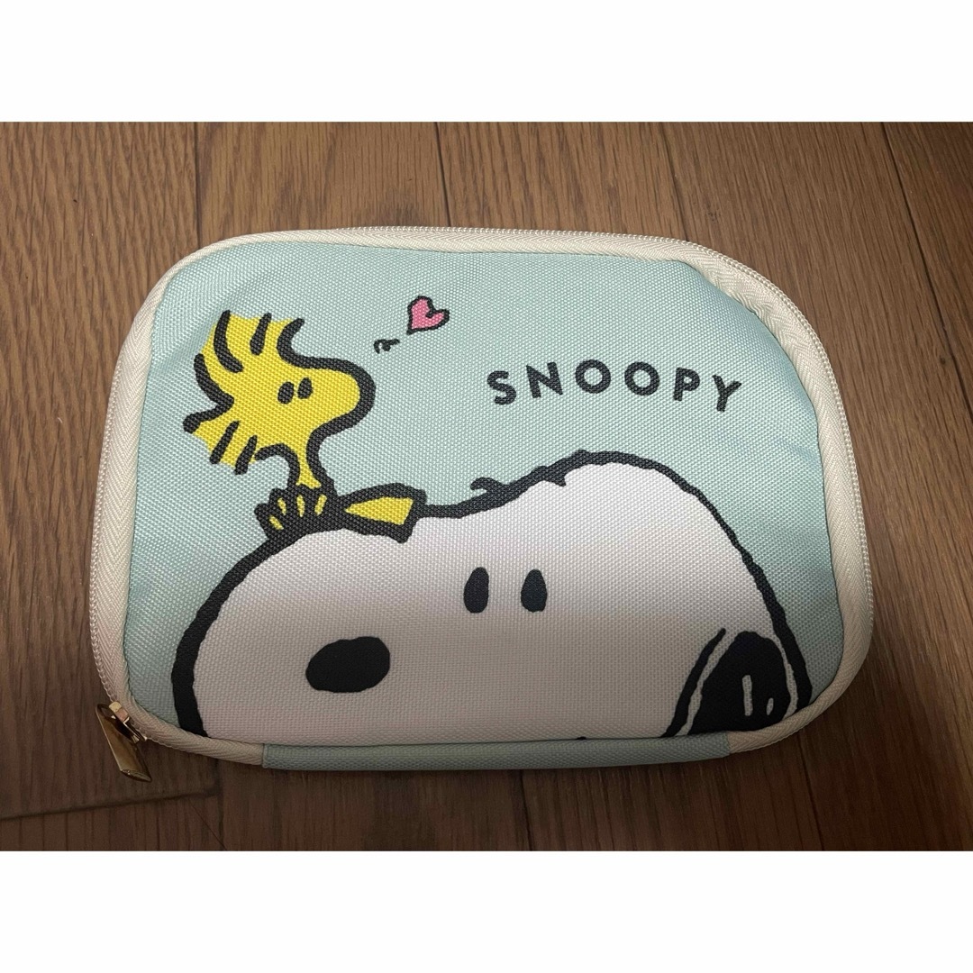 SNOOPY(スヌーピー)のスヌーピー★マルチケース★ポーチ レディースのファッション小物(ポーチ)の商品写真