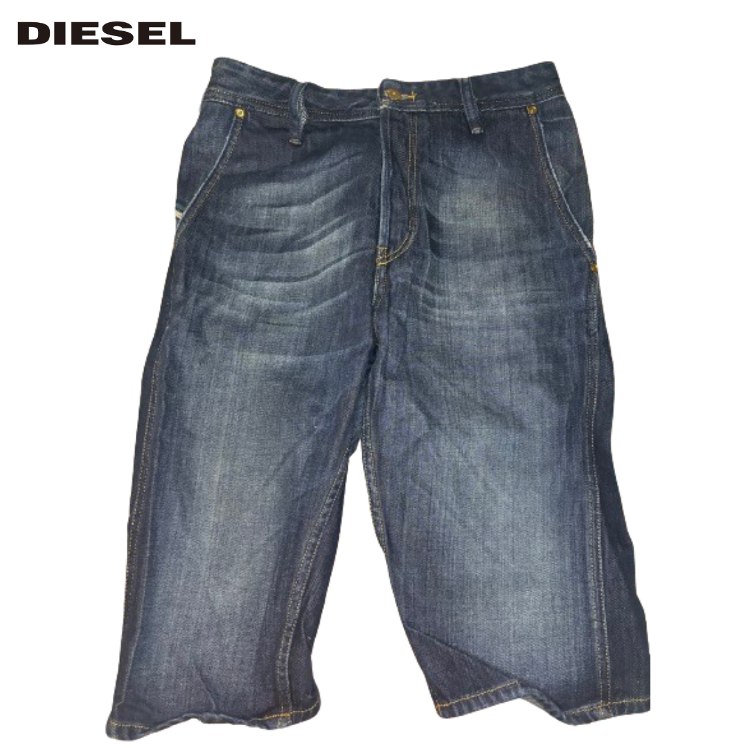 DIESEL(ディーゼル)の最終値下げ DIESEL ディーゼル デニム  短パン ハーフパンツ 28インチ メンズのパンツ(ショートパンツ)の商品写真