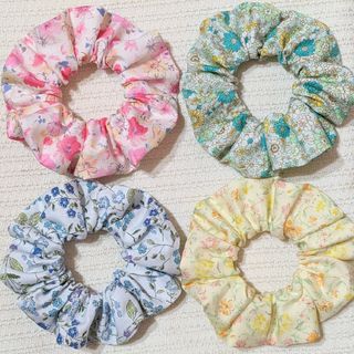 AR4個セットシュシュハンドメイド(ヘアアクセサリー)