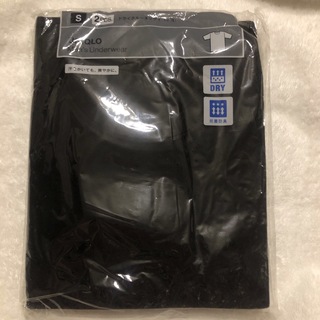 ユニクロ(UNIQLO)の新品未開封　ユニクロ　Tシャツ2枚セット　メンズ　Sサイズ　黒　UNIQLO(Tシャツ/カットソー(半袖/袖なし))